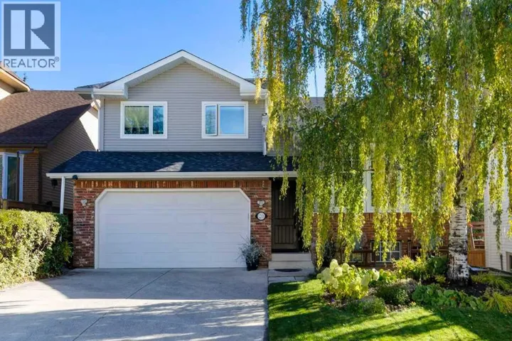 20 Strathlorne Crescent SW, Calgary, Alberta T3H1M8