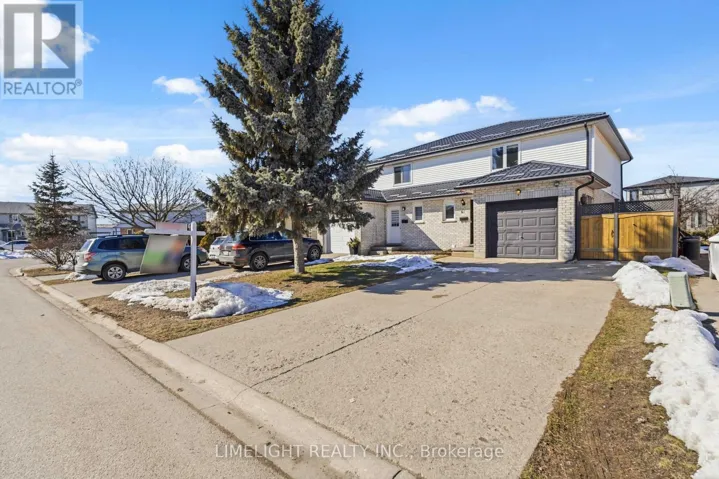 61 JULIA COURT, London East (East A), Ontario N5V4X1