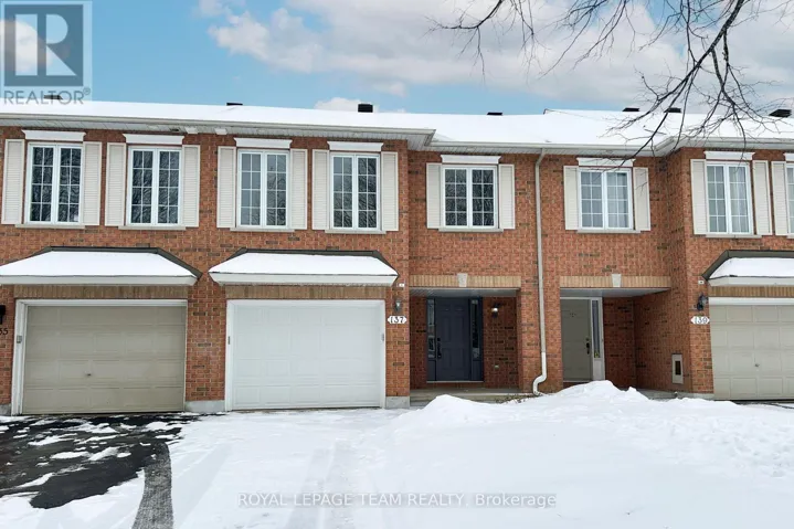 137 MACASSA CIRCLE, Ottawa, Ontario K2T1J9