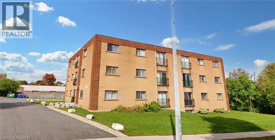 76 BRYBECK Crescent Unit# 104, Kitchener, Ontario N2M2C6