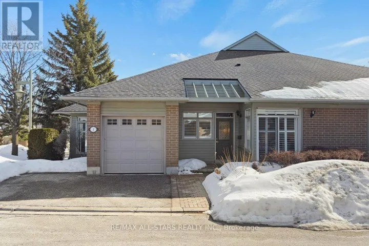 1 CHRISTINA FALLS WAY, Markham (Greensborough), Ontario L6E1B4