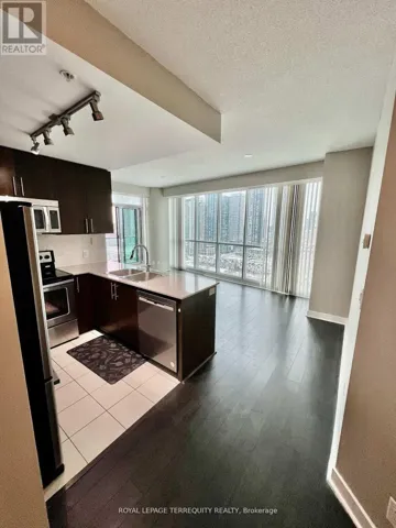 2011 - 3985 GRAND PARK DRIVE, Mississauga (City Centre), Ontario L5B0H8