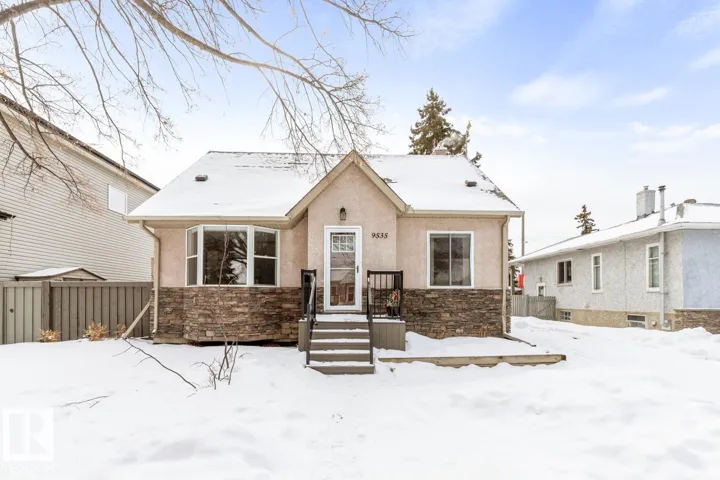 9535 69 AV NW, Edmonton, Alberta T6E0S2