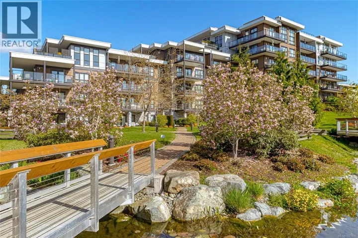 204 741 Travino Lane, Saanich, British Columbia V8Z0G3