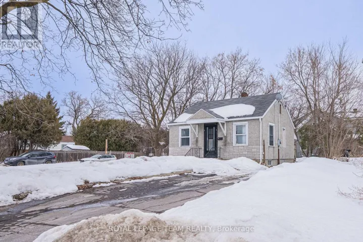 951 MERIVALE ROAD, Ottawa, Ontario K1Z6A3