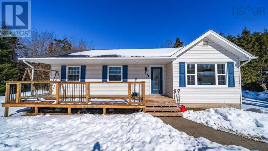 27 Earl Court, Porters Lake, Nova Scotia B3E1H8
