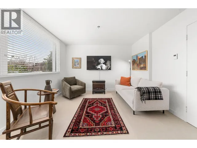 101A 460 14TH STREET, West Vancouver, British Columbia V7T2W1