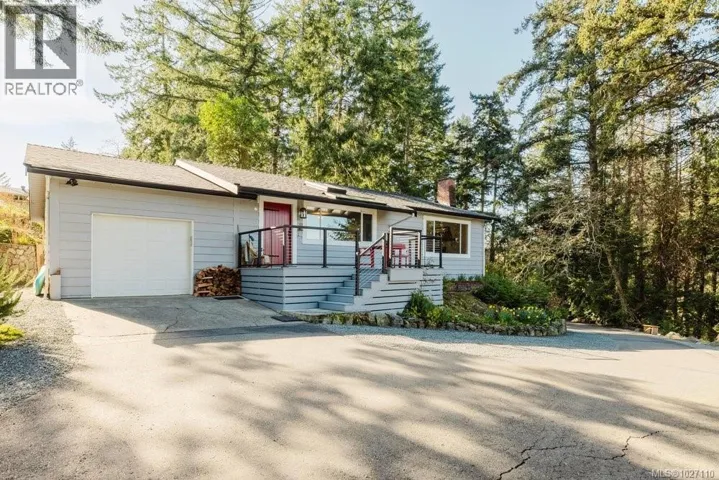 10851 Deep Cove Rd, North Saanich, British Columbia V8L5M5