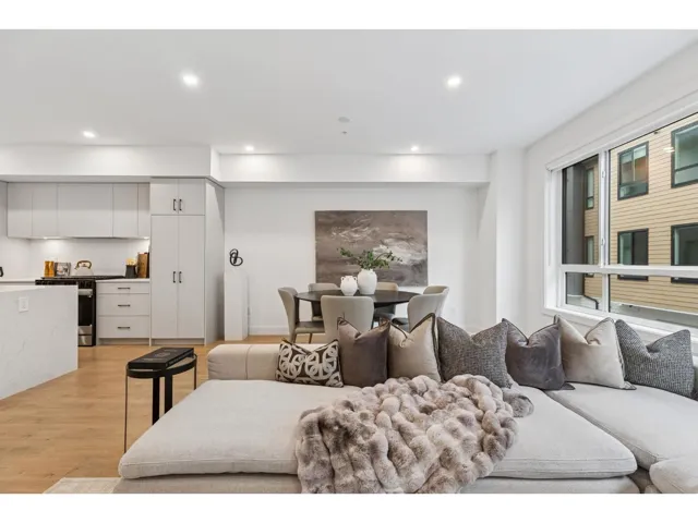 3 19667 55A AVENUE, Langley, British Columbia V3A3X1