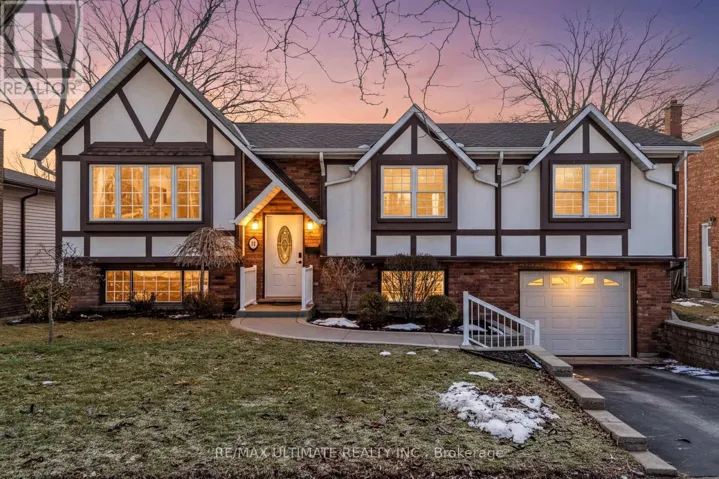 54 DEBORA DRIVE, Grimsby (Grimsby East), Ontario L3M4J3