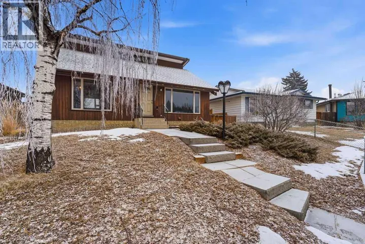 64 Doverview Place SE, Calgary, Alberta T2B1Z5