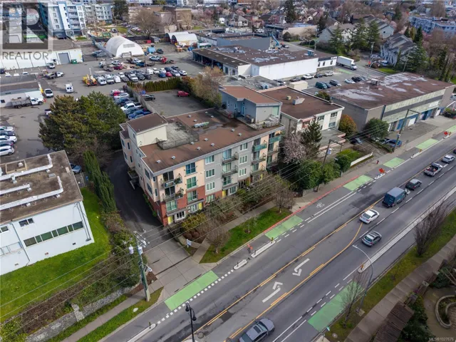 407 356 Gorge Rd E, Victoria, British Columbia V8T2W2