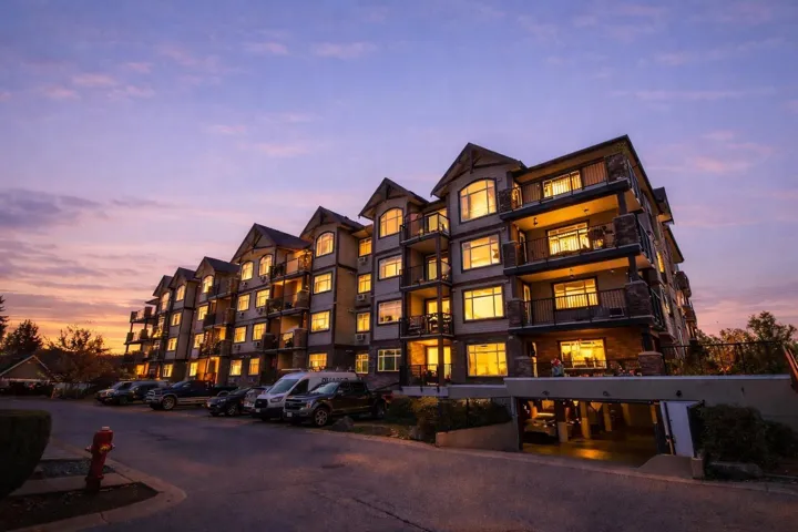105 19939 55A AVENUE, Langley, British Columbia V3A3X4