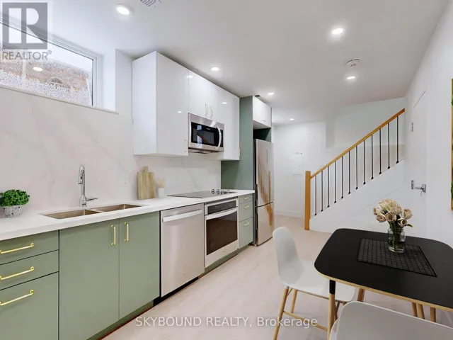 GARDEN - 134 VICTORY DRIVE, Toronto (Downsview-Roding-CFB), Ontario M3M2J8