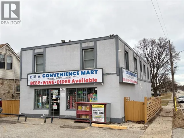 794 LONDON Road, Sarnia, Ontario N7T4Y1