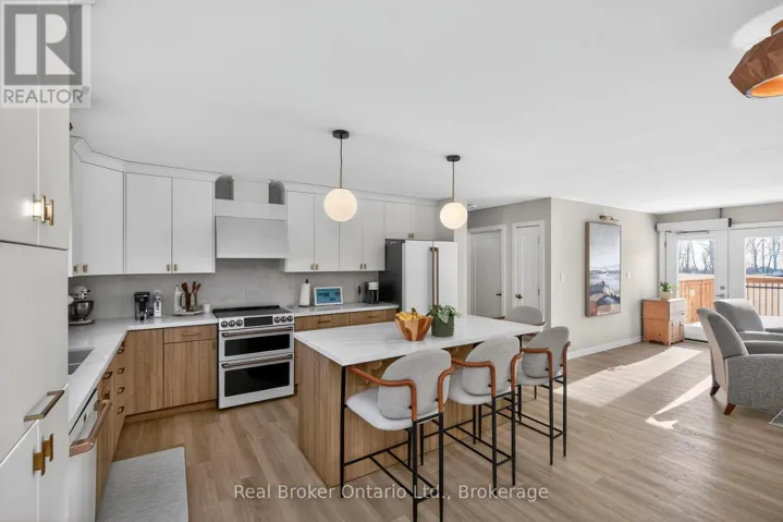597 LAFONTAINE ROAD W, Tiny, Ontario L9M0L7