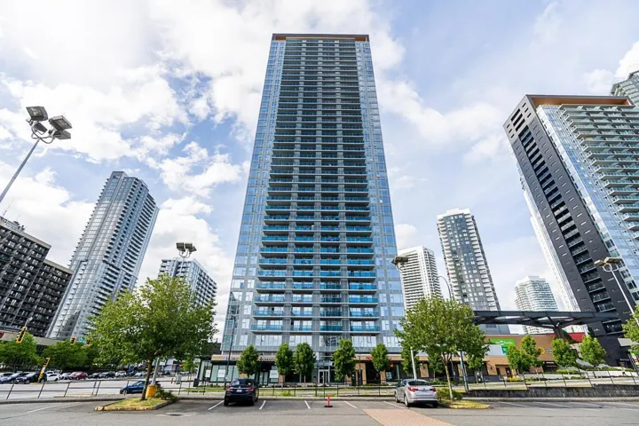 302 13615 FRASER HIGHWAY, Surrey, British Columbia V3T0P7