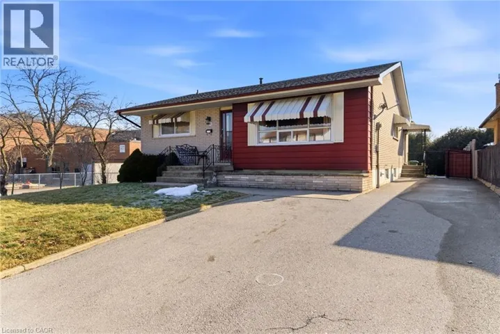 45 CROMWELL Crescent, Hamilton, Ontario L8G2E9