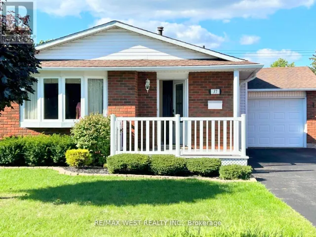 37 MICHAEL DRIVE S, Port Colborne (Sugarloaf), Ontario L3K3C3