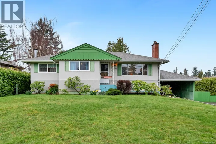 3850 Raymond St, Saanich, British Columbia V8Z4K3