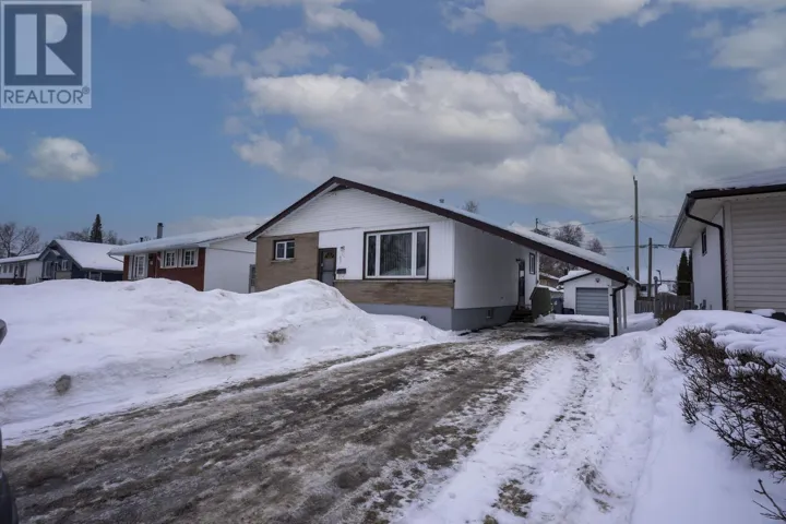 211 Clarkson ST S, Thunder Bay, Ontario P7B4X1