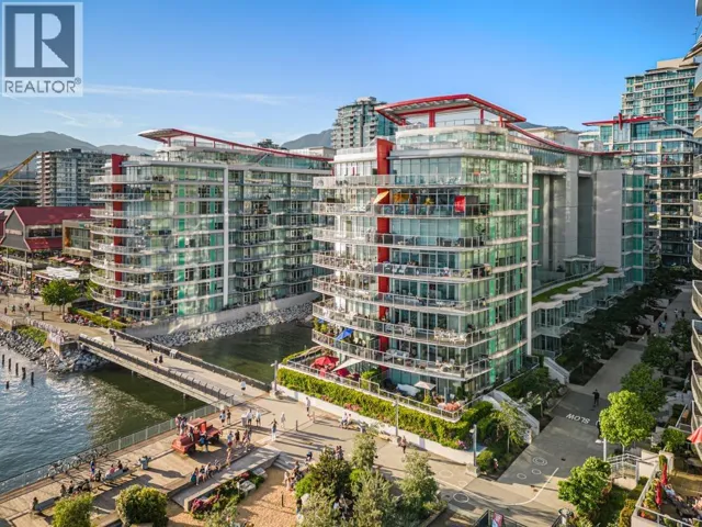 204 175 VICTORY SHIP WAY, North Vancouver, British Columbia V7L0G1