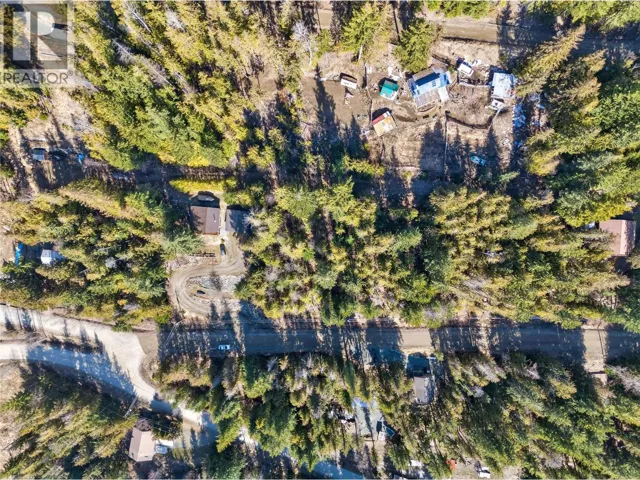 VICKERS Trail Lot# 151, Anglemont, British Columbia V0E1M8