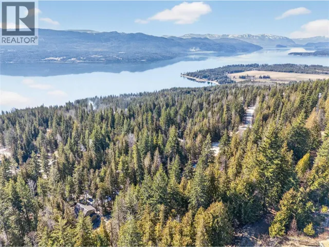 VICKERS Trail Lot# 151, Anglemont, British Columbia V0E1M8