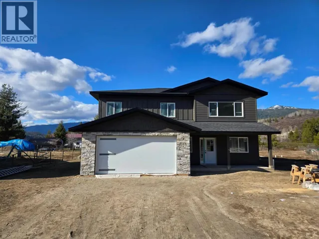 319 ELKVIEW Trail, Castlegar, British Columbia V1N4L5