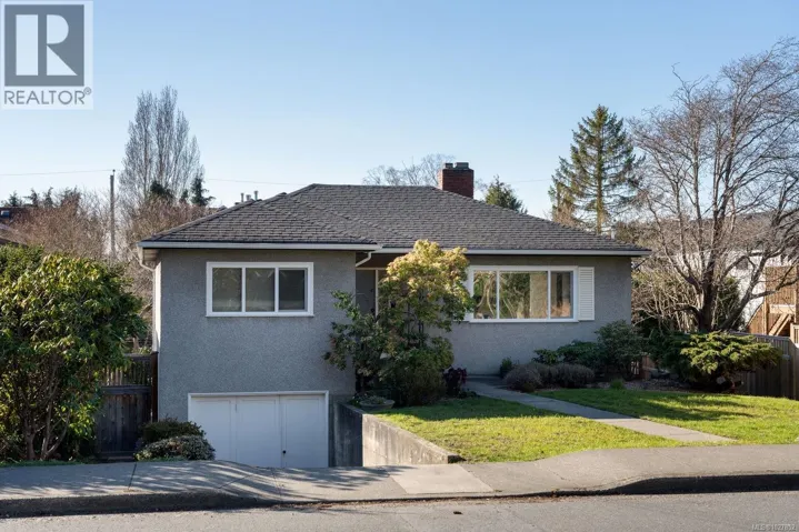 354 Foul Bay Rd, Victoria, British Columbia V8S4G8