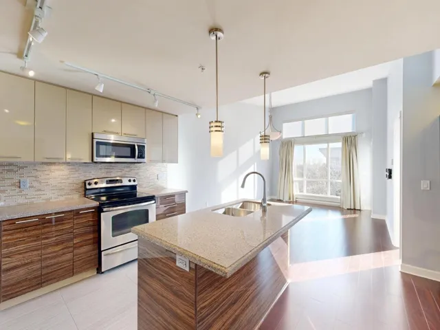 417 12039 64 AVENUE, Surrey, British Columbia V3W0R7