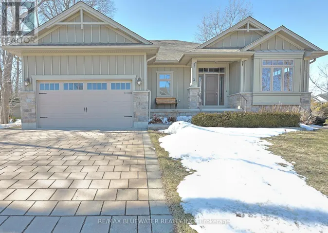 2 HAYTER DRIVE, Lambton Shores (Grand Bend), Ontario N0M1T0