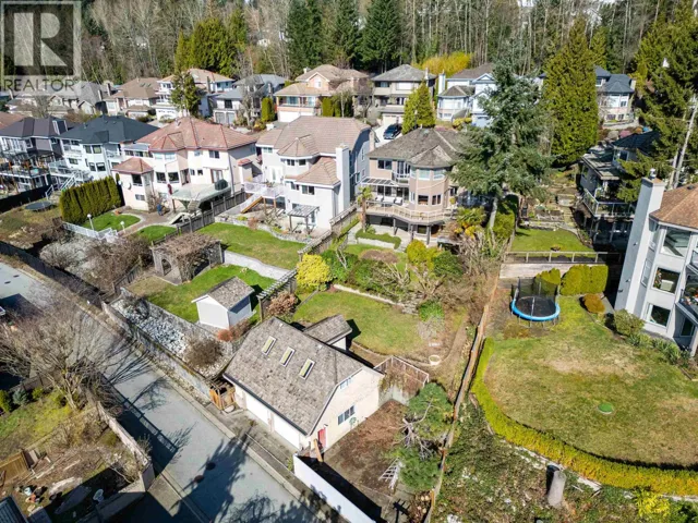 67 TIMBERCREST DRIVE, Port Moody, British Columbia V3H4T1