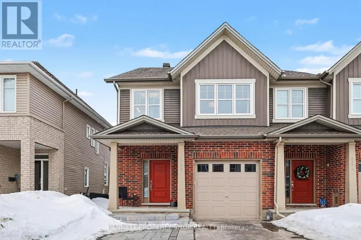 992 BUNCHBERRY WAY, Ottawa, Ontario K1T0L6