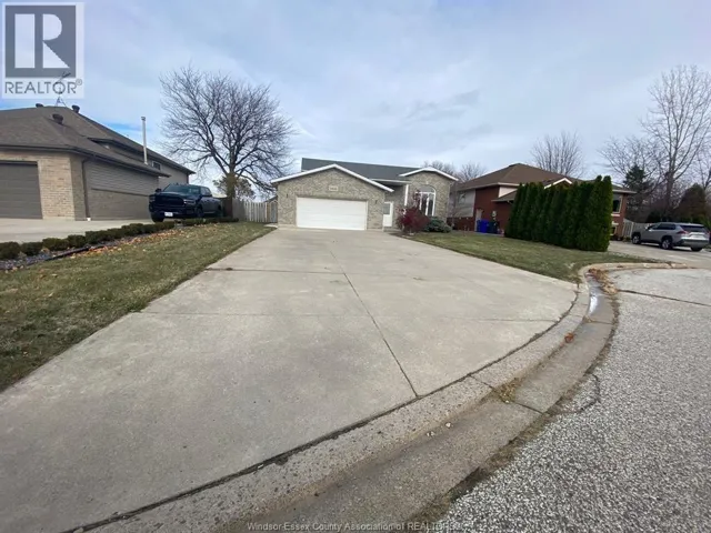 1446 HERITAGE GARDEN CRESCENT, Lakeshore, Ontario None