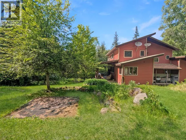 8802 Martens Road, Slocan, British Columbia V0G2C0