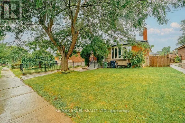 22 GANDER DRIVE, Toronto (Bendale), Ontario M1G2W1