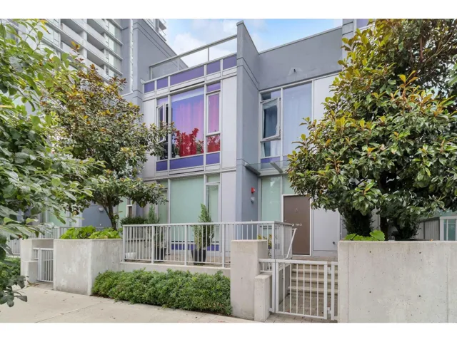 TH3 13720 100 AVENUE, Surrey, British Columbia V3T0L5