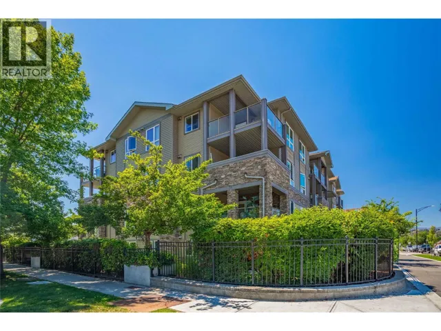 325 McIntosh Road Unit# 4015, Kelowna, British Columbia V1X2C6