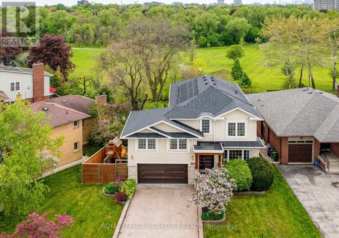 130 SATURN ROAD, Toronto (Markland Wood), Ontario M9C2S6