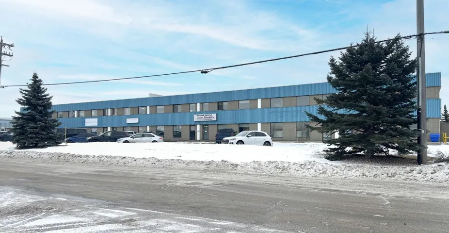 Suite 9349 9357 45th Ave NW, Edmonton, Alberta T6E5Z7