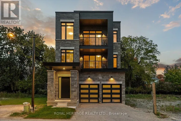 25 INVERLYNN WAY, Whitby (Lynde Creek), Ontario L1N2S6
