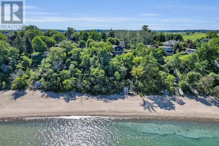 3692 BEVERLY GLEN, Plympton-Wyoming (Plympton Wyoming), Ontario N0N1E0