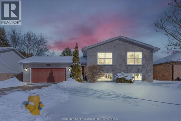 145 VALLEY ROAD, Chatham, Ontario N7L5L4