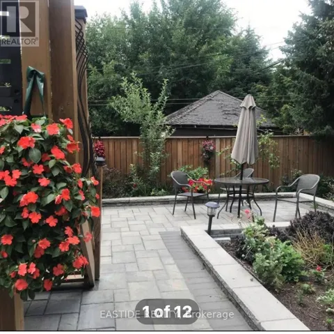 917 ROYAL YORK ROAD, Toronto (Stonegate-Queensway), Ontario M8Y2V8