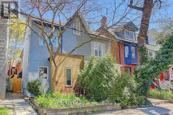105 MASSEY STREET, Toronto (Niagara), Ontario M6J2T5