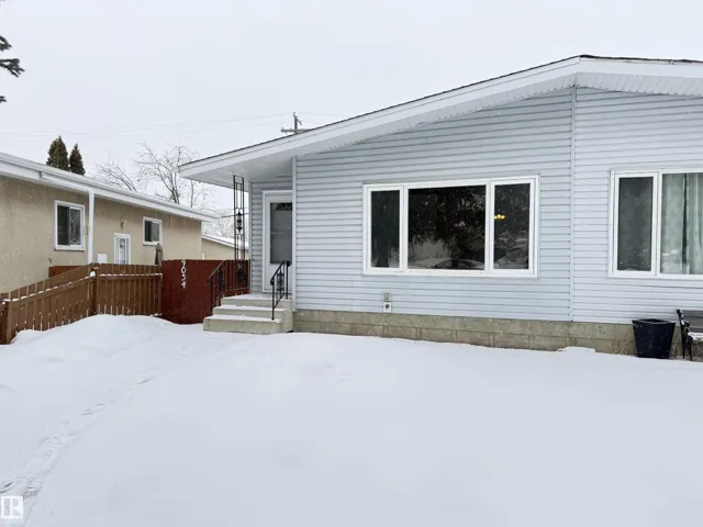9034 60 ST NW, Edmonton, Alberta T6B1M8