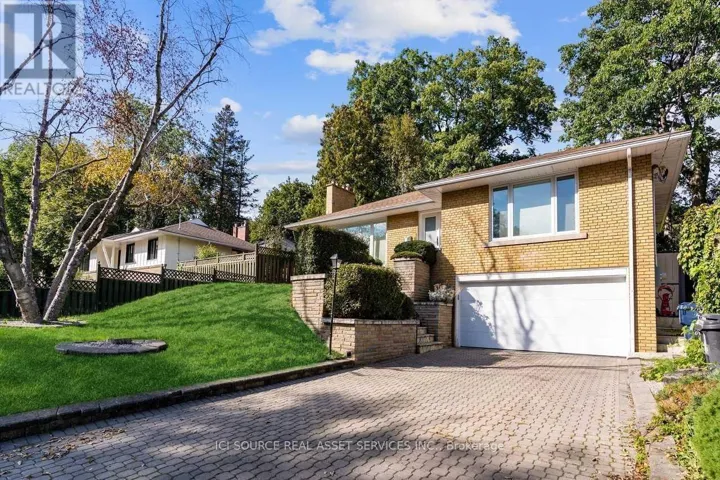 19 IVY LEA CRESCENT, Toronto (Stonegate-Queensway), Ontario M8Y2B5