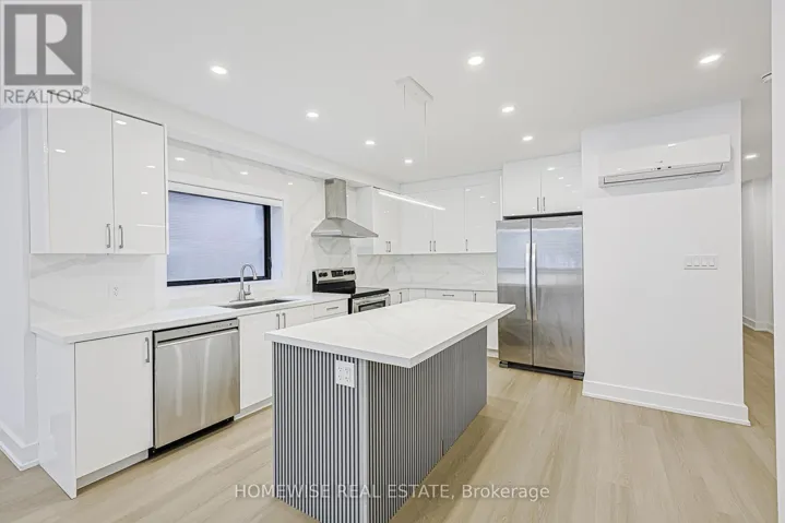 UPPER - 999 EGLINGTON AVENUE W, Toronto (Humewood-Cedarvale), Ontario M6C2C7