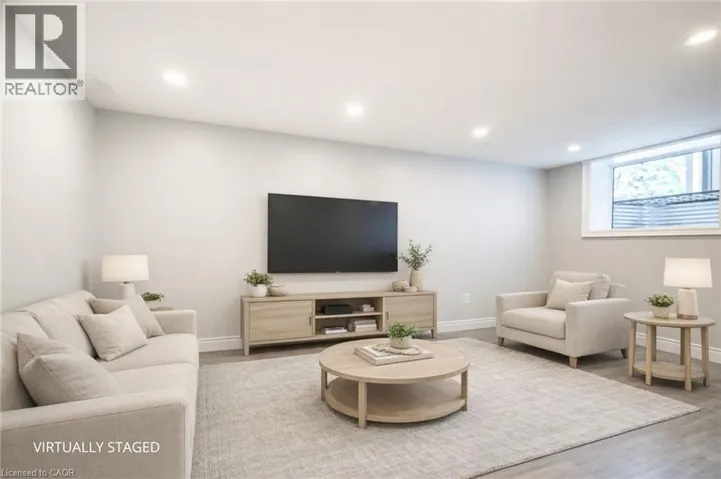 5482 RANDOLPH Crescent Unit# 2, Burlington, Ontario L7L3C5